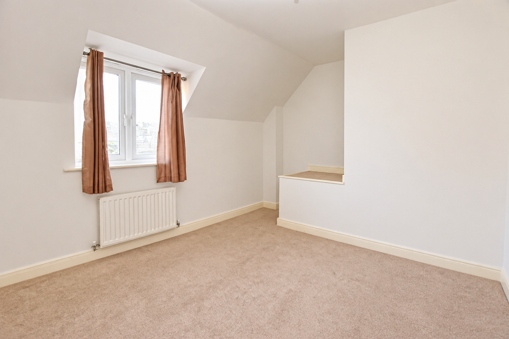 Property photo 3 of 7 Bed 1 Brighter