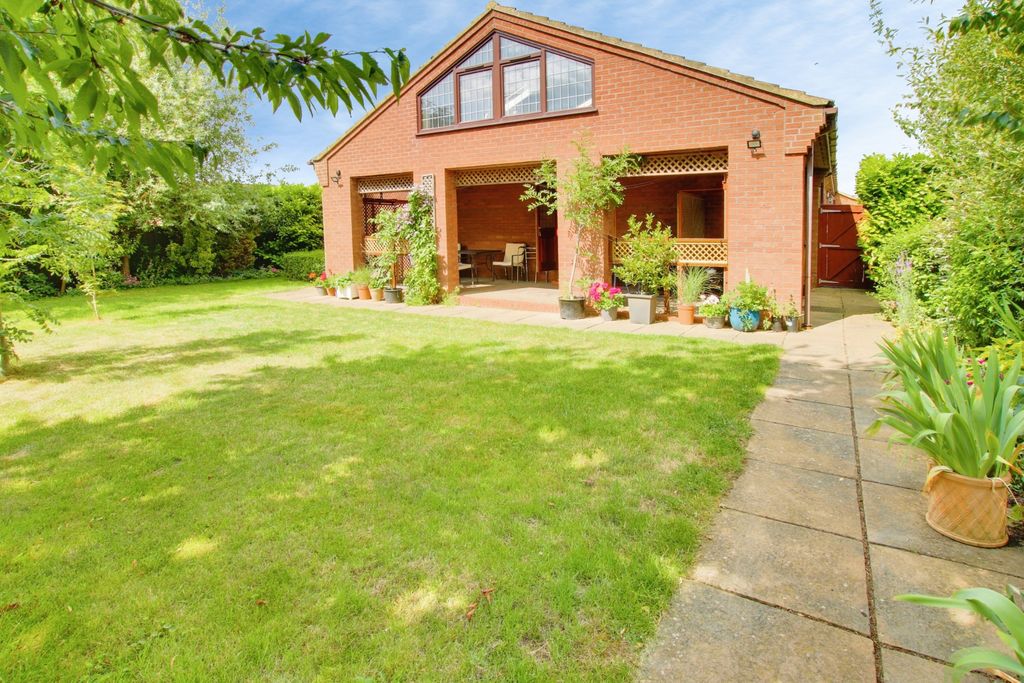 Property photo 3 of 19