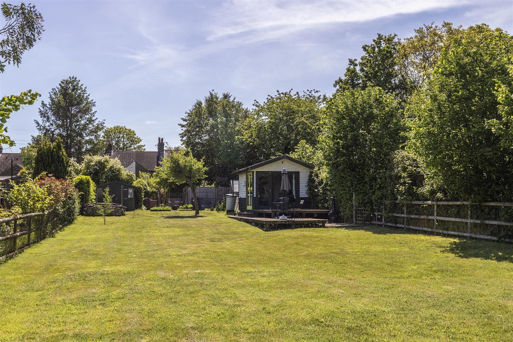 Property photo 1 of 26 Garden