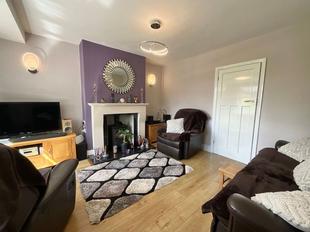 Property photo 2 of 34