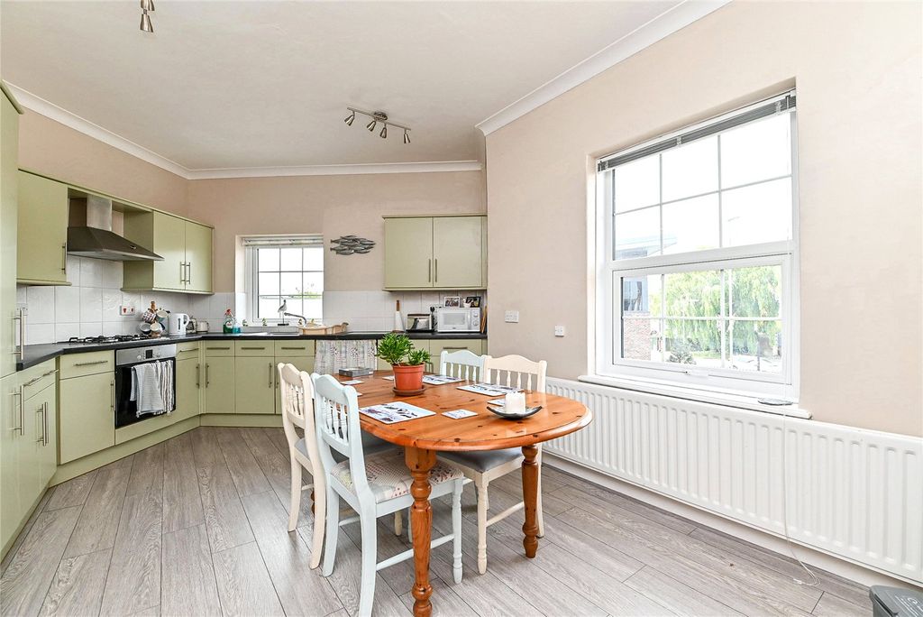 Property photo 3 of 15 Picture No. 04