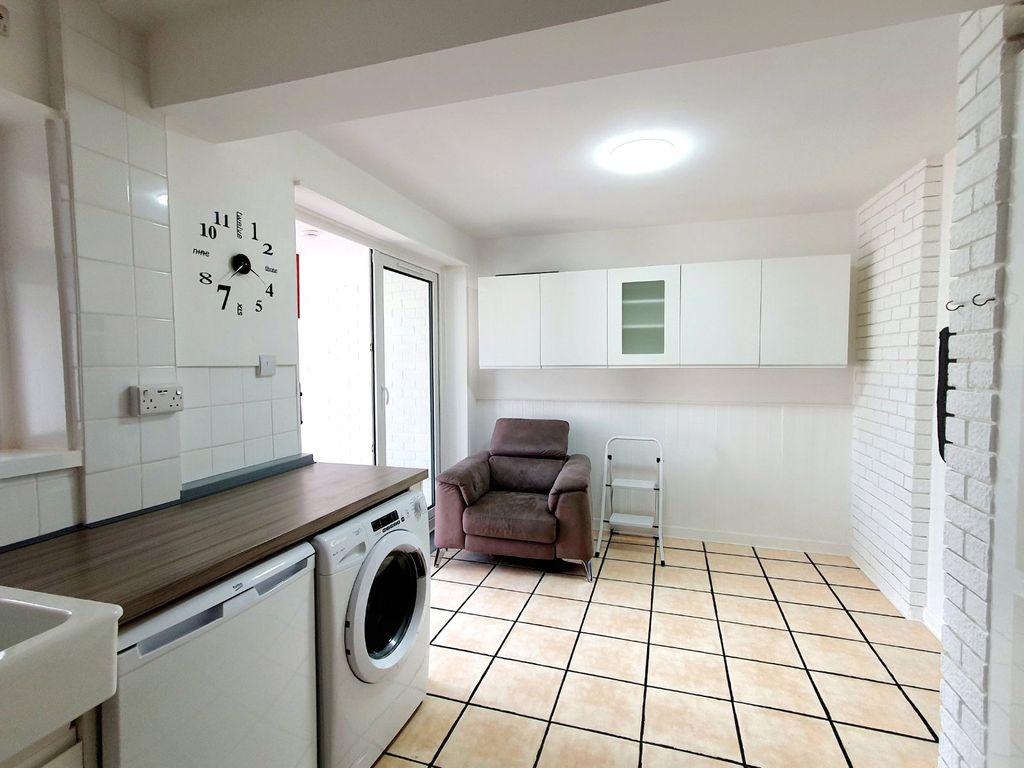 Property photo 3 of 12 Picture No. 05