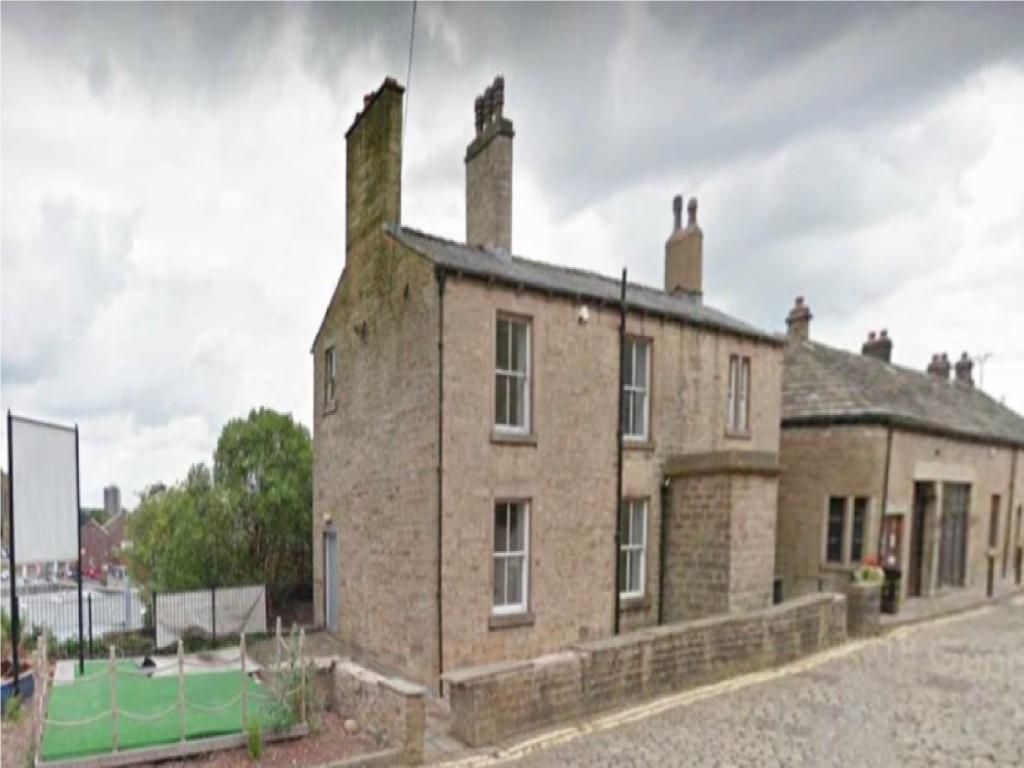Property photo 1 of 1 Bank Cottage Detached Property Overlooking The Canal