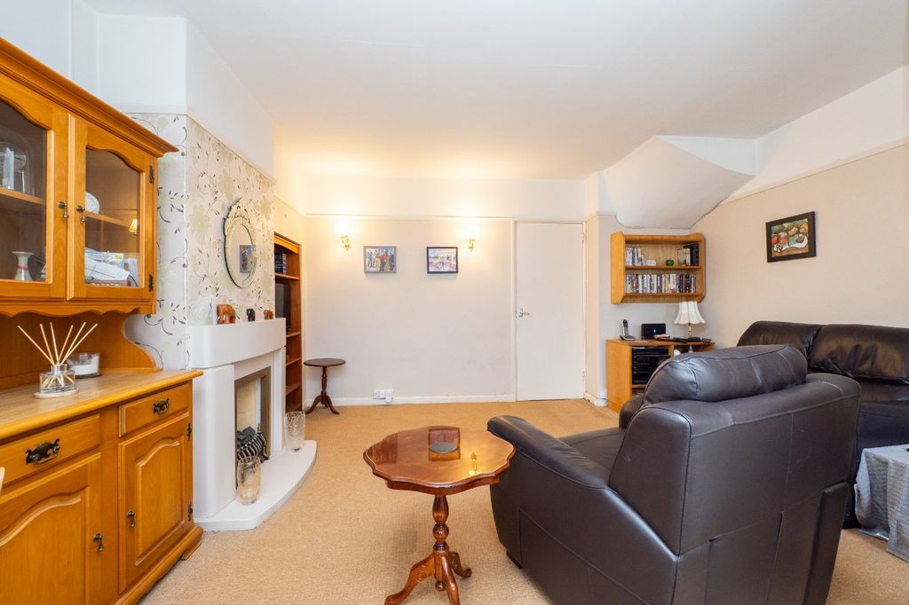 Property photo 3 of 18 Picture No. 06