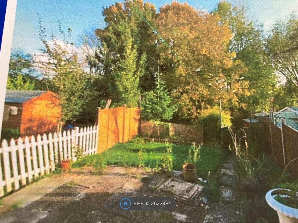 Property photo 2 of 8