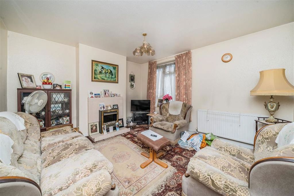 Property photo 3 of 4