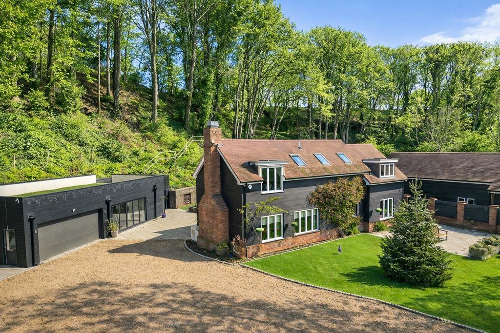 Property photo 3 of 44 Rural Home With Modern Outbuilding.Png