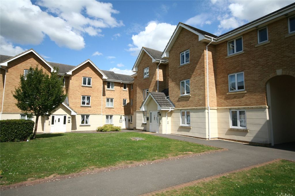 Property photo 2 of 6 Picture No. 12