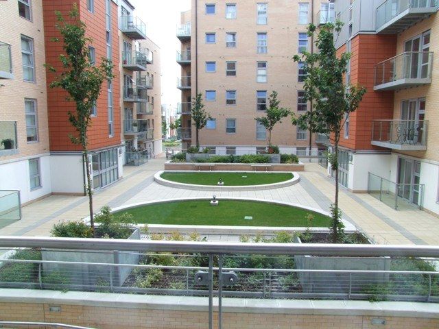 Property photo 1 of 5 2 Bed 2 Bath Furnished Flat