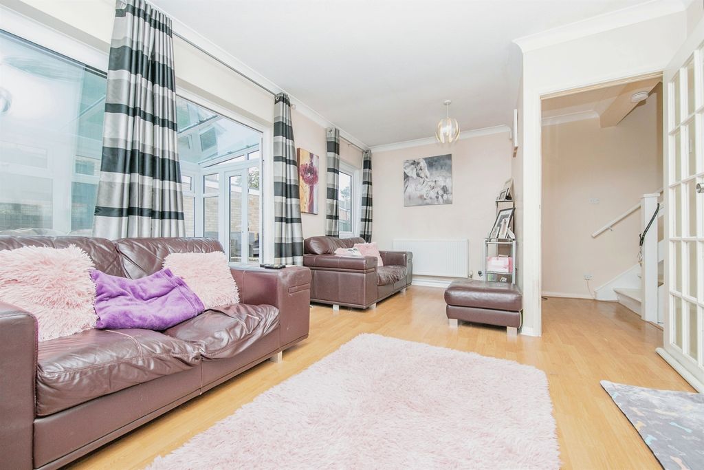 Property photo 3 of 17
