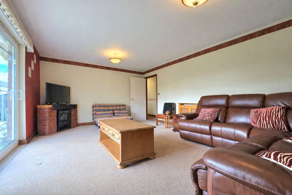 Property photo 2 of 16 2 - Picture No. 02