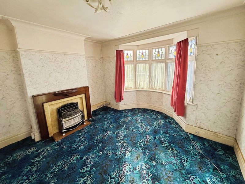 Property photo 3 of 9 Photo 9