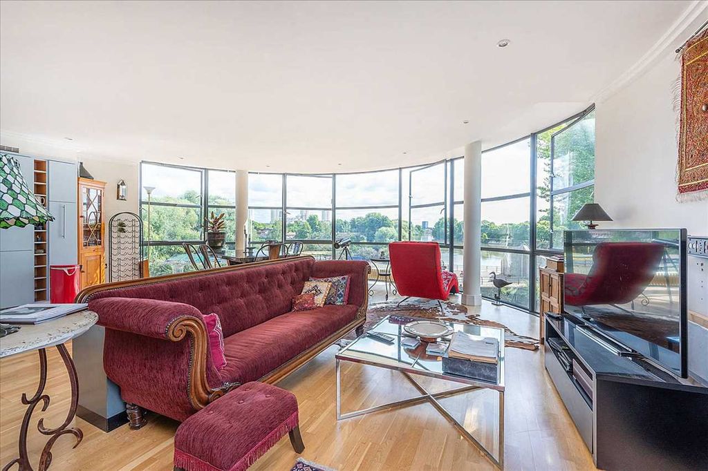 Property photo 1 of 14 Main Picture