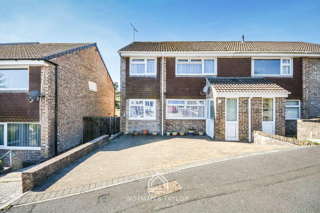 Property photo 1 of 23