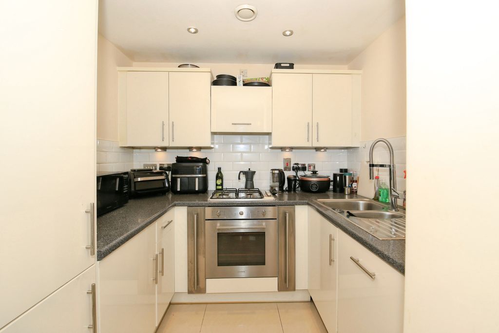 Property photo 3 of 19