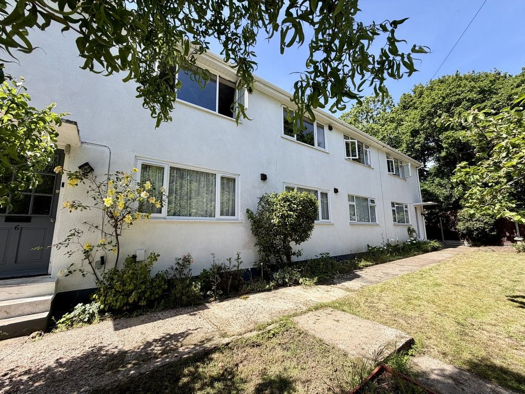 Property photo 3 of 25