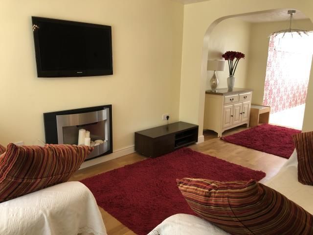 Property photo 3 of 11 Reception