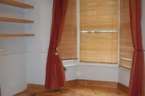 Property photo 3 of 6