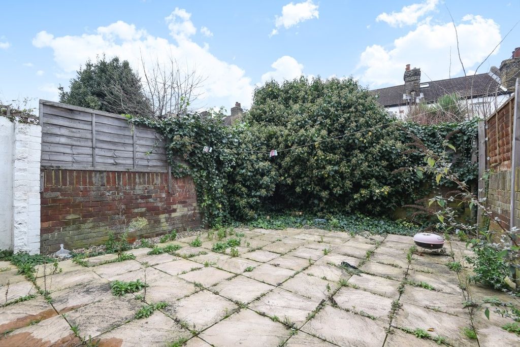 Property photo 3 of 6 Picture No. 05