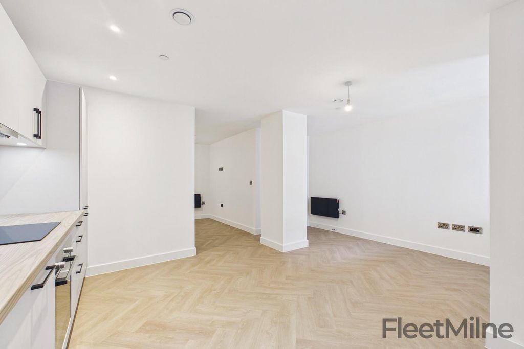 Property photo 3 of 11 Living Room