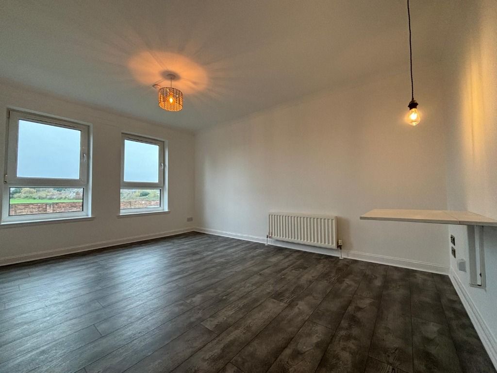 Property photo 2 of 11 Photo 2