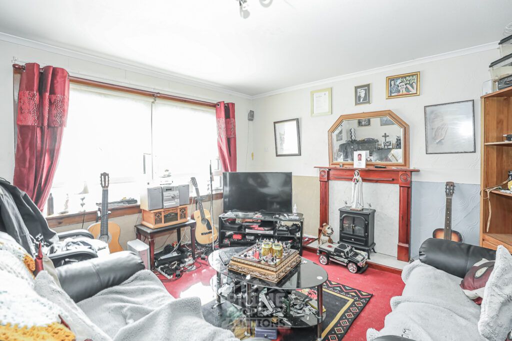 Property photo 3 of 23