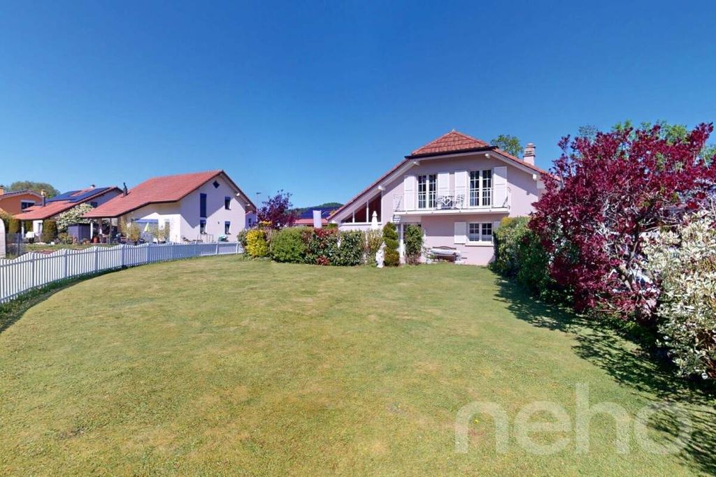 Property photo 3 of 13