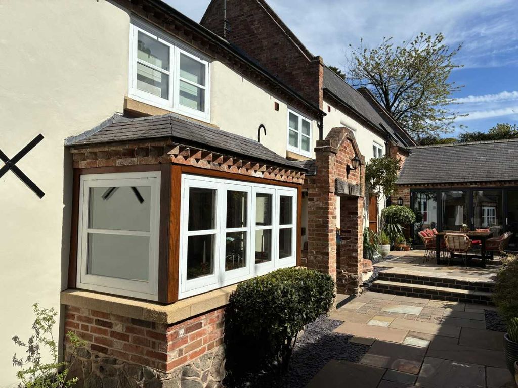 Property photo 2 of 30