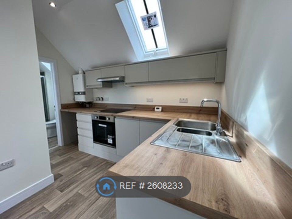 Property photo 1 of 33 Kitchen