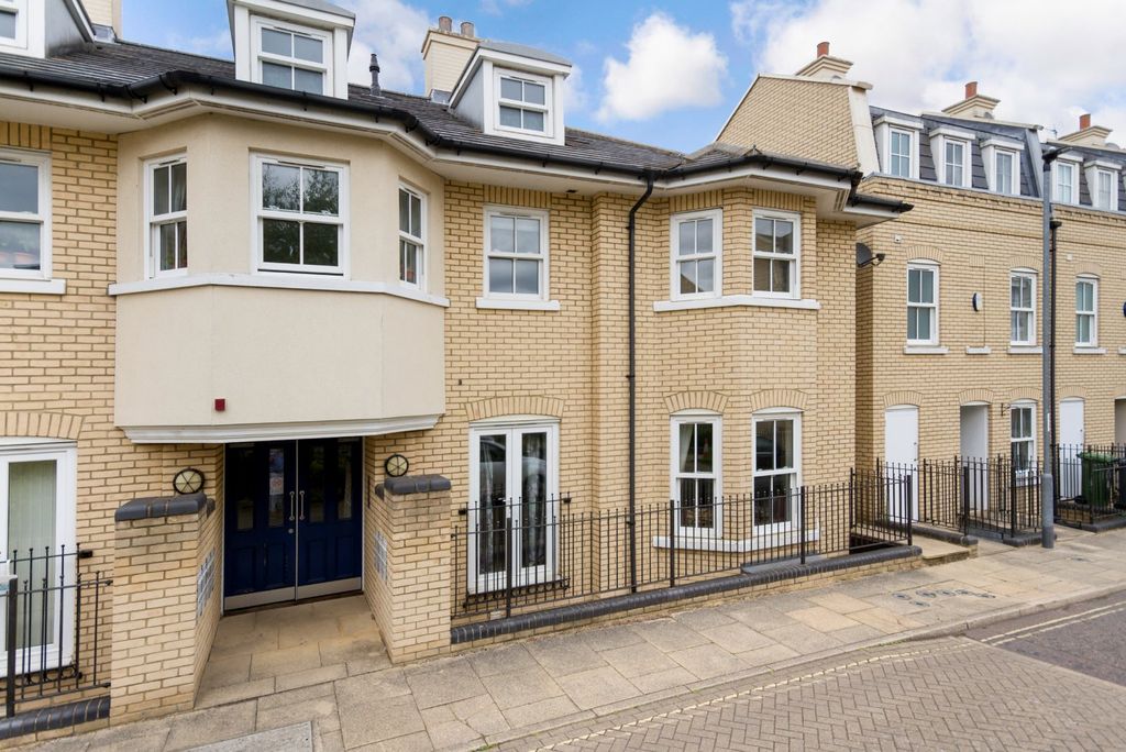 Property photo 1 of 10 Picture No. 05