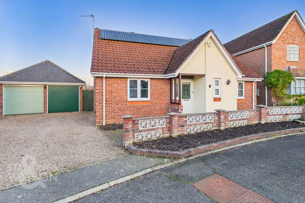 Property photo 1 of 18