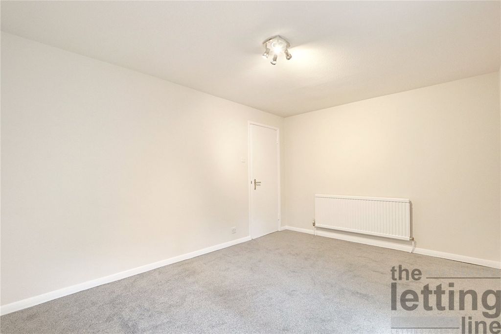 Property photo 3 of 7 Picture No. 12