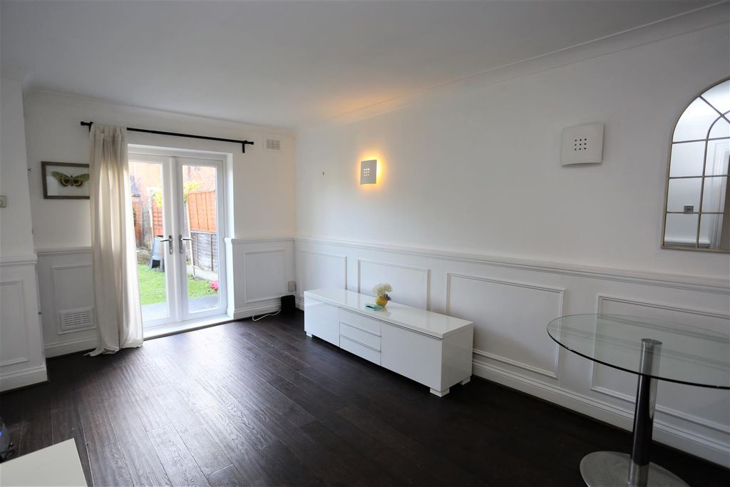 Property photo 2 of 10 2