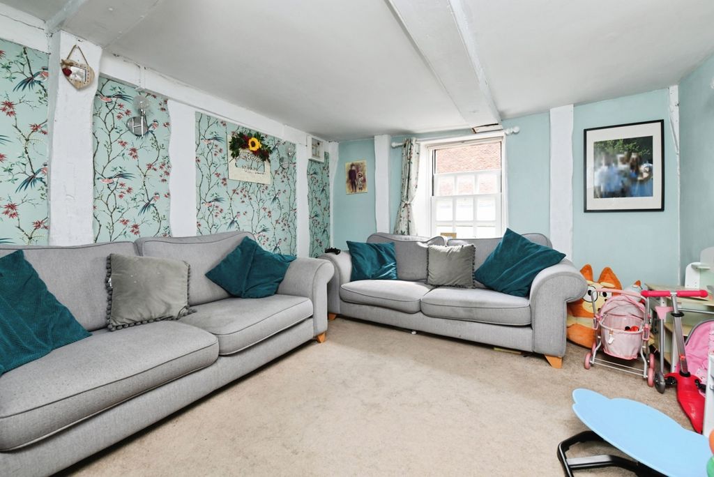 Property photo 2 of 12 Pbox-Img.Jpg