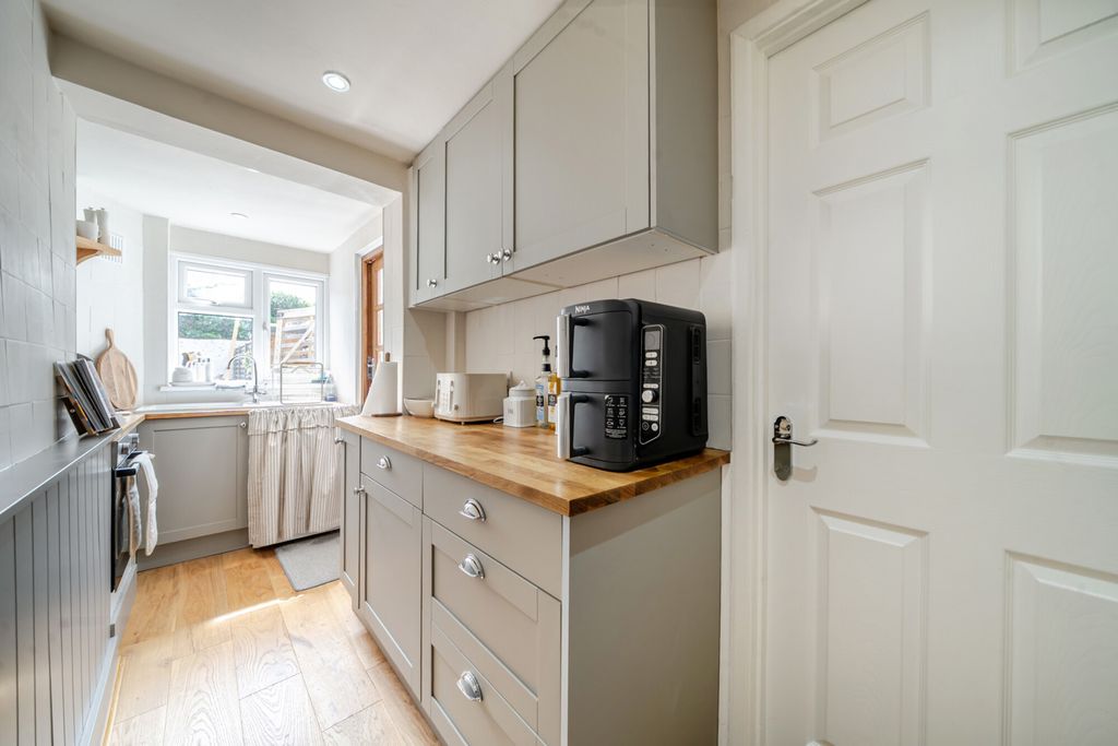 Property photo 2 of 21 1509637-9-6A82Ef4...