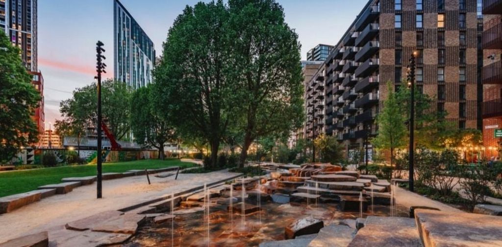 Property photo 1 of 3