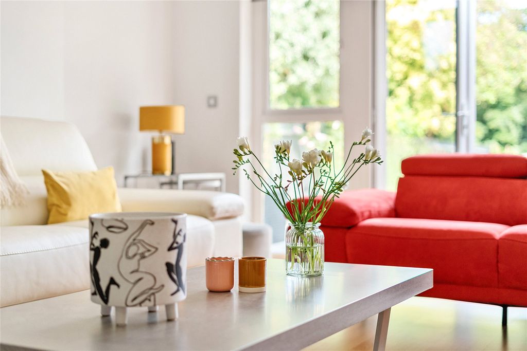 Property photo 2 of 28 Reception Room