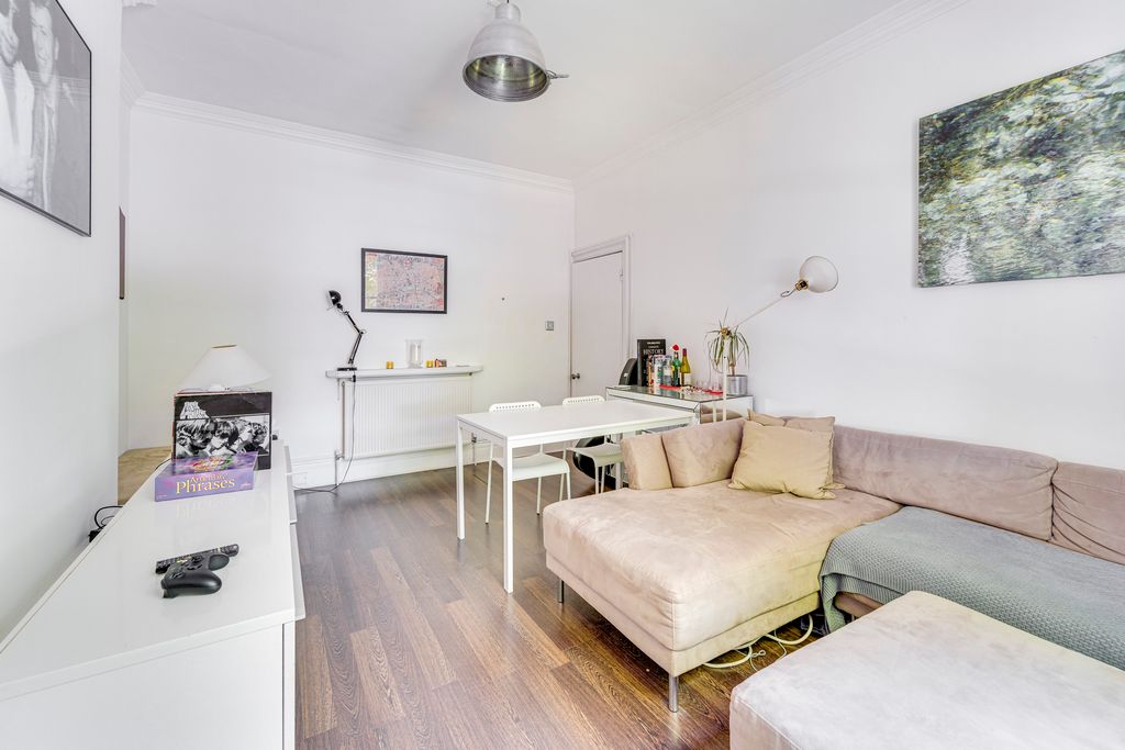 Property photo 3 of 13 Ndb02733_Enfused