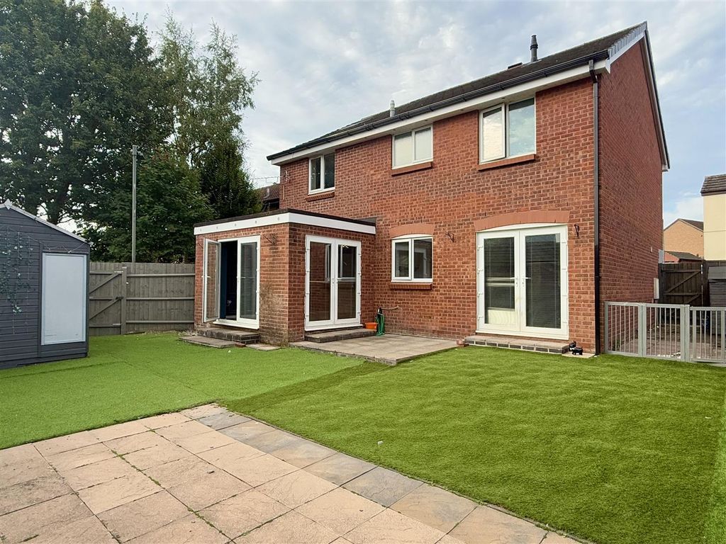 Property photo 2 of 28