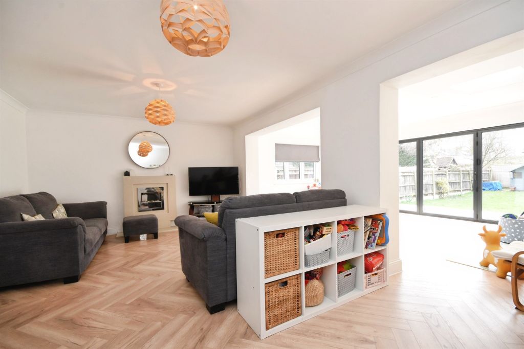 Property photo 2 of 19