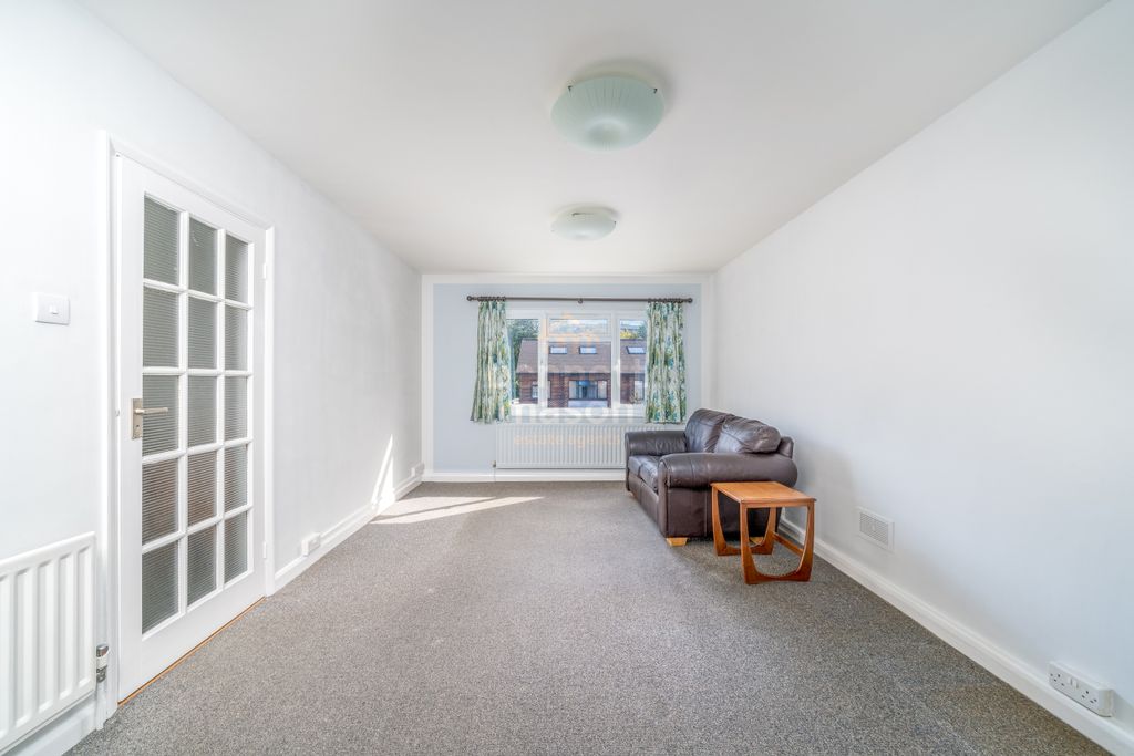 Property photo 3 of 11 Dsc07698-Edit
