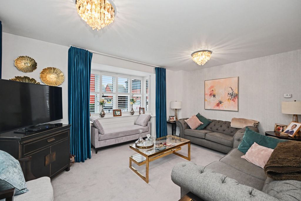 Property photo 2 of 24