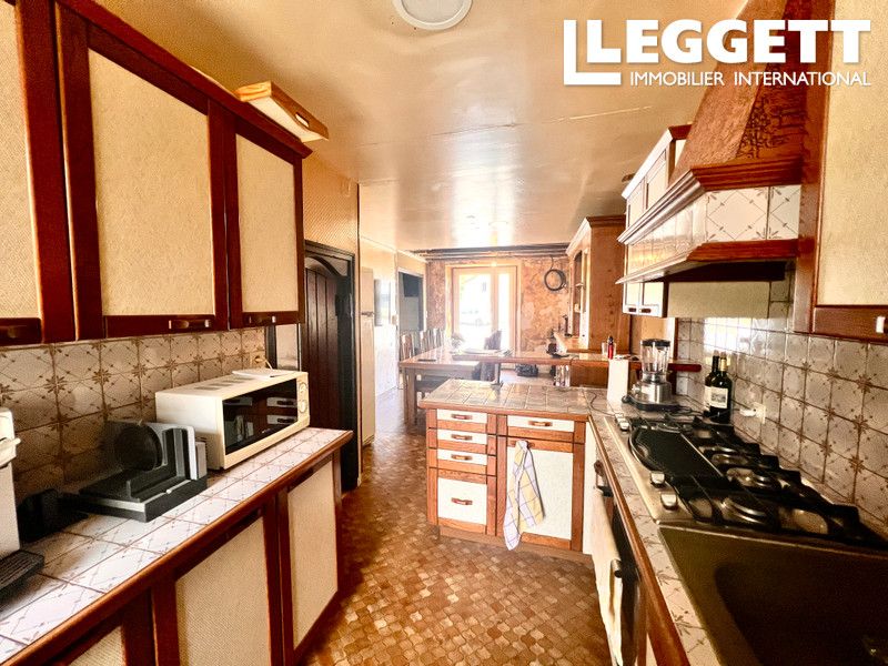Property photo 3 of 10
