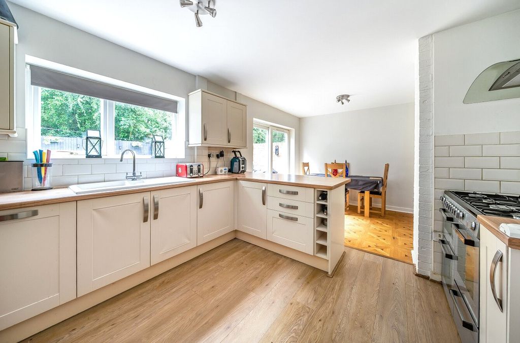 Property photo 2 of 13 Picture 2