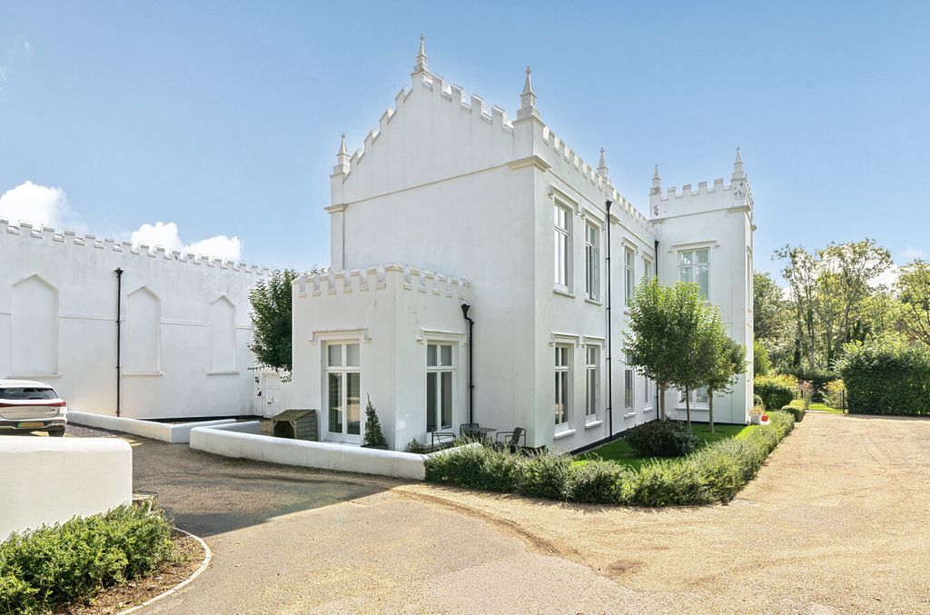 Property photo 1 of 23 1353880-2-68c999F...