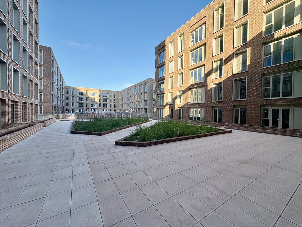 Property photo 1 of 9 View