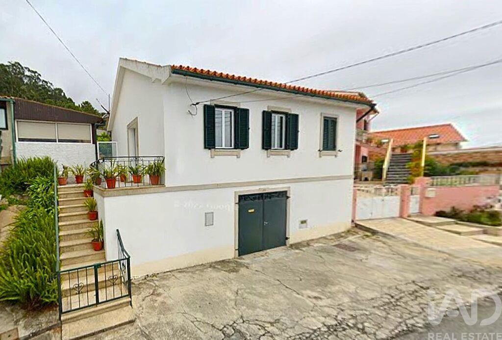 Property photo 1 of 40