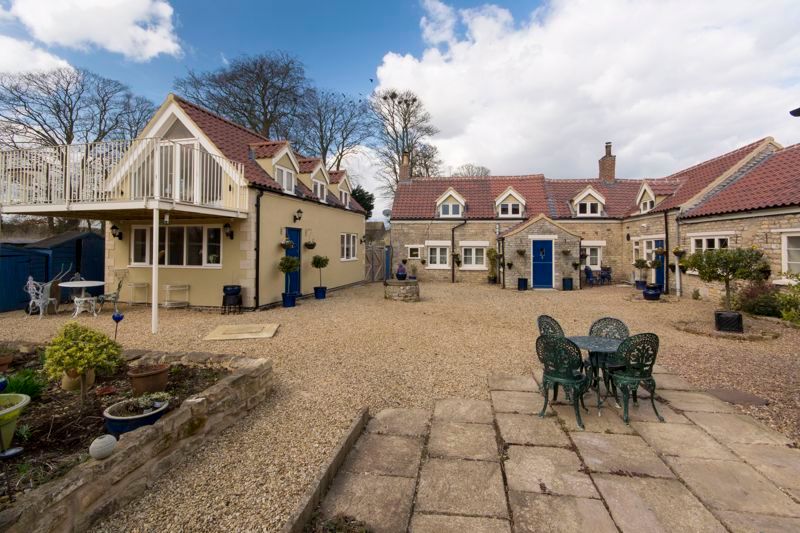 Property photo 2 of 31 Photo 23