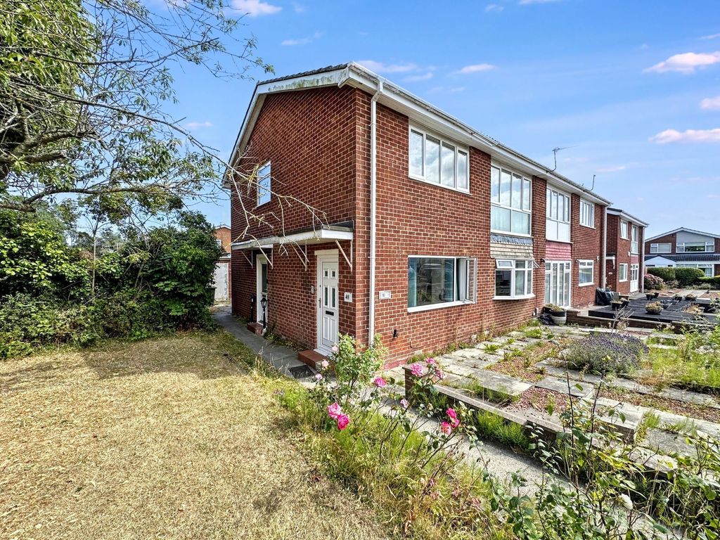 Property photo 1 of 14