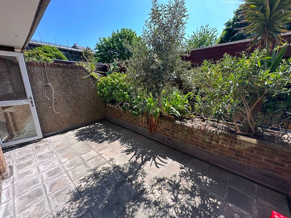 Property photo 3 of 13